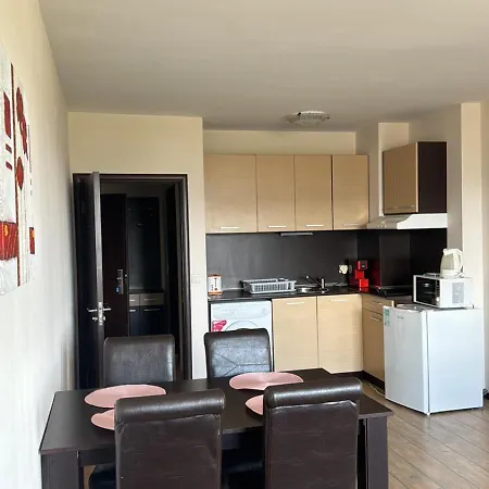 Alpine Lodge Bansko Apartments מראה חיצוני תמונה
