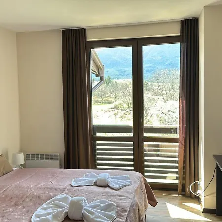 Alpine Lodge Bansko Apartments מראה חיצוני תמונה