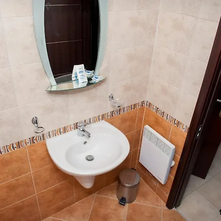 Alpine Lodge Bansko Apartments מראה חיצוני תמונה